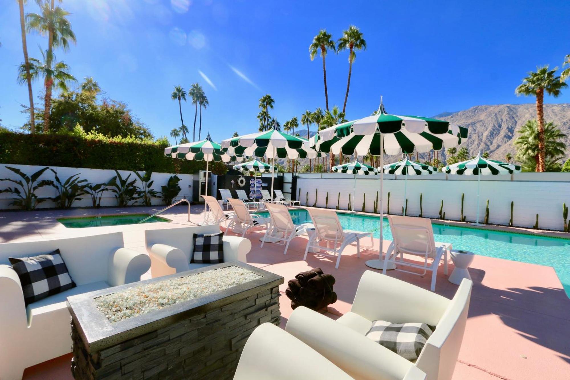 The Marley Hotel By Avantstay Classic Palm Springs Hotel W Pool Hot Tub ภายนอก รูปภาพ